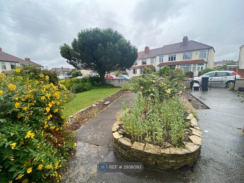 Property photo 3 of 14