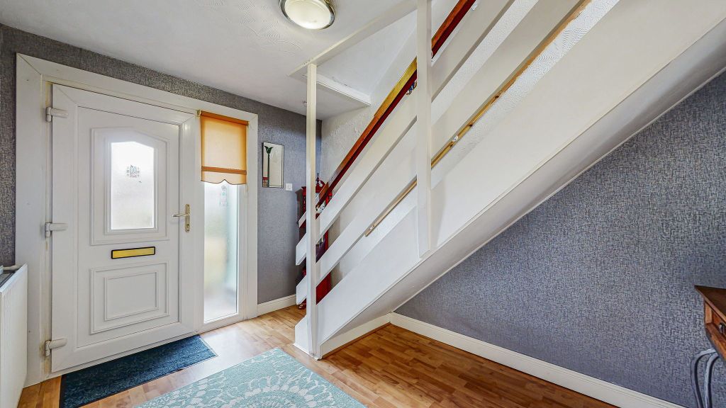 Property photo 3 of 32