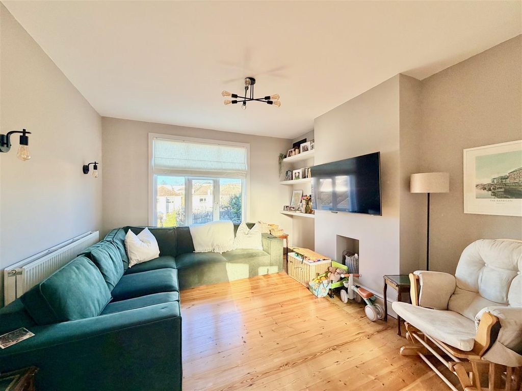 Property photo 2 of 13 Img_0859.Jpeg