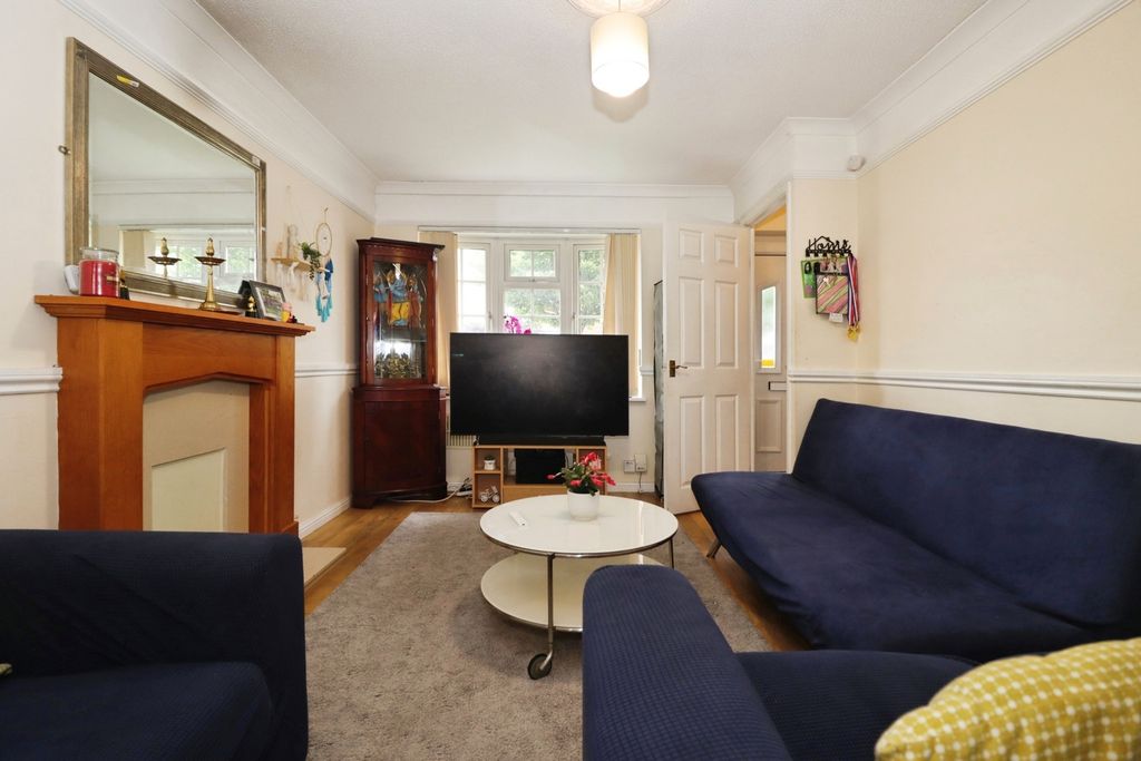 Property photo 2 of 16 Pbox-Img.Jpg