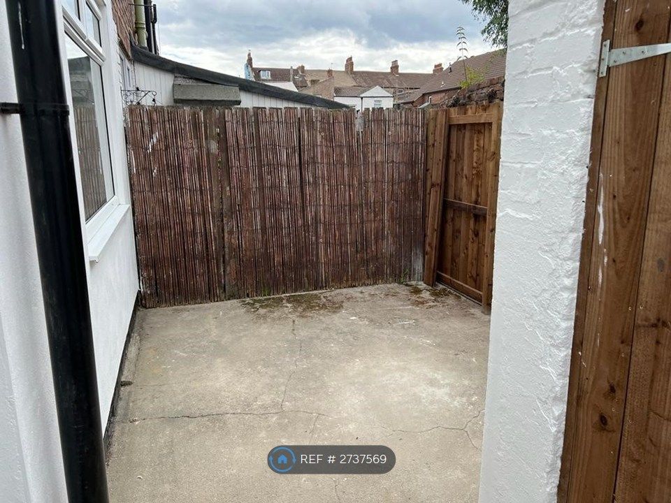 Property photo 3 of 8