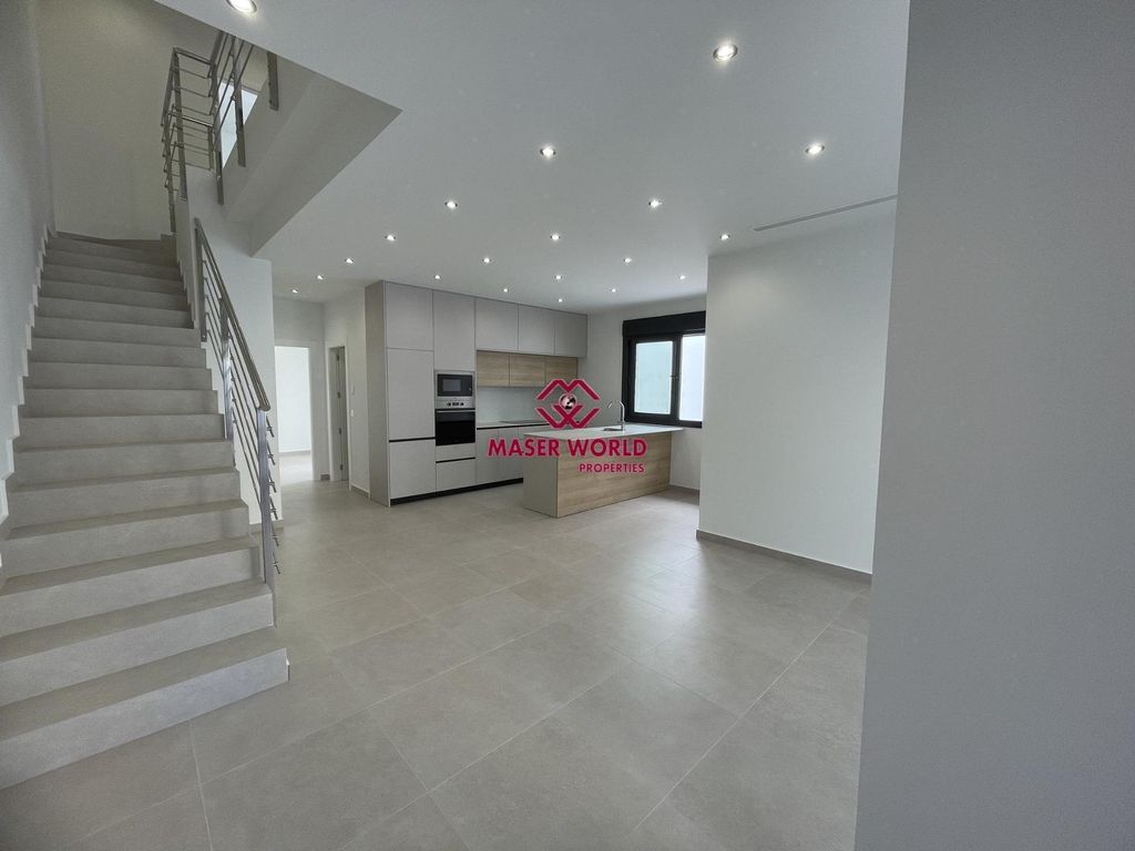 Property photo 3 of 50