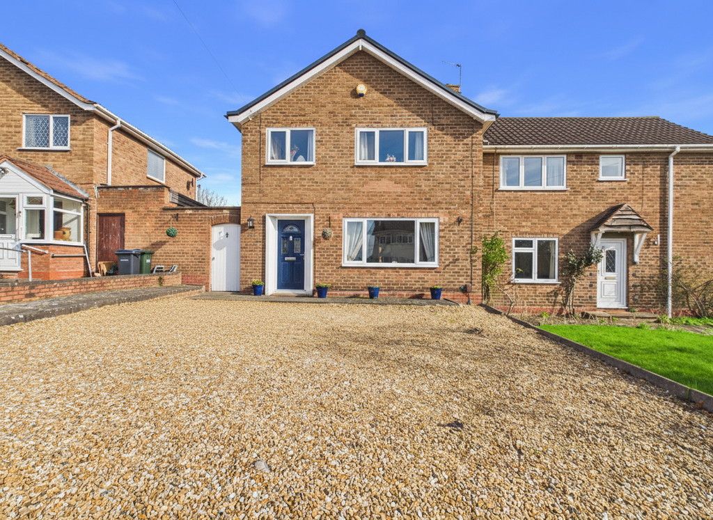 Property photo 1 of 13 Cam01698G0Pr0156Still021001