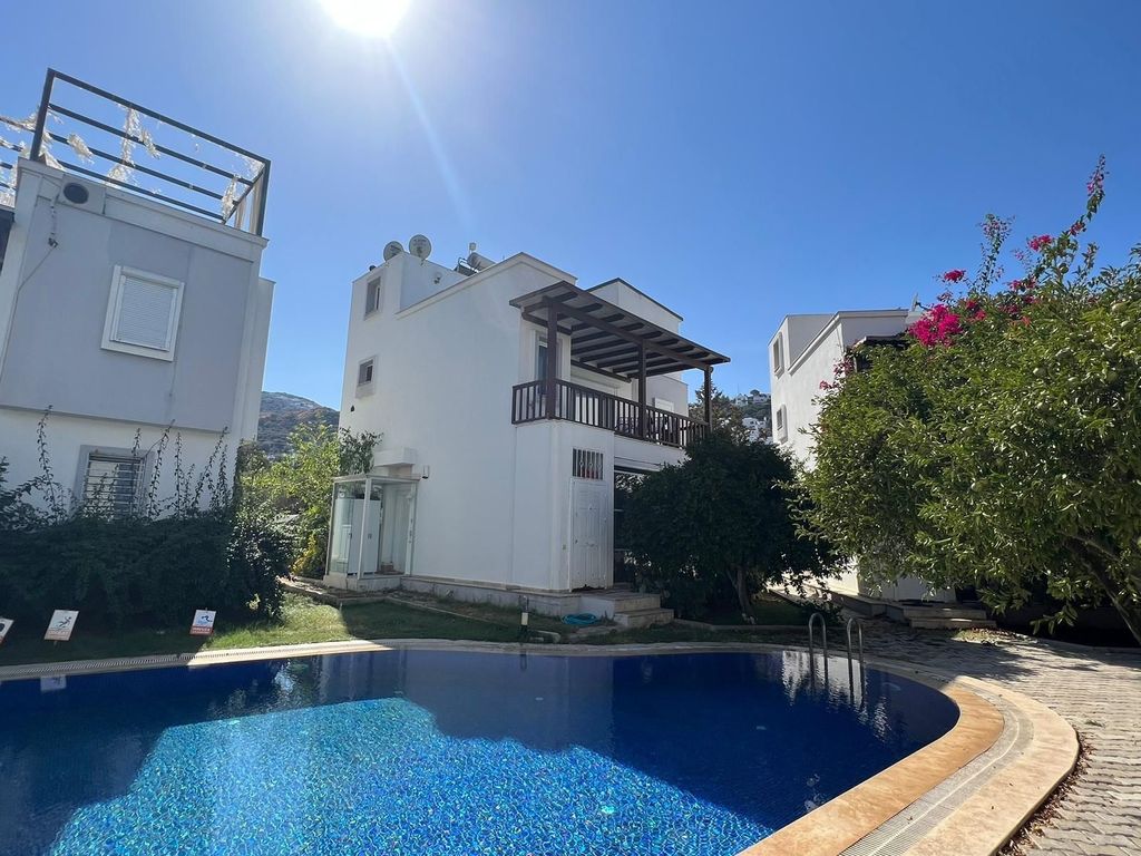 Property photo 1 of 19 Spotless 3-Bedroom Duplex Apartment In Yalikavak, Bodrum Is For Sale - Main View Of The Property