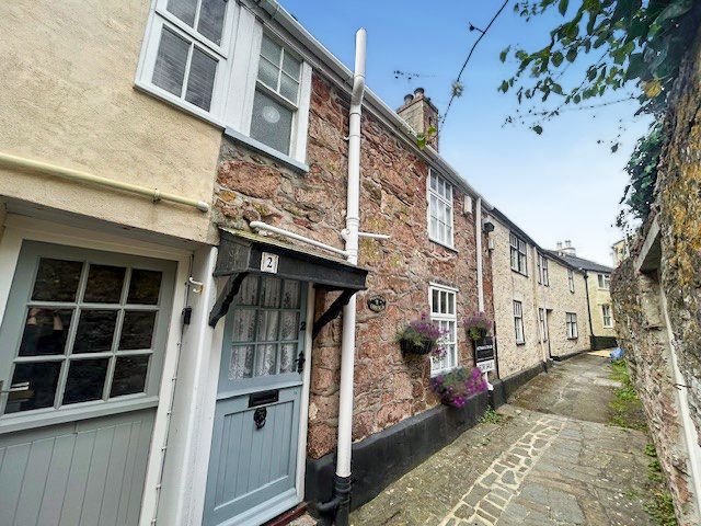 Property photo 2 of 11