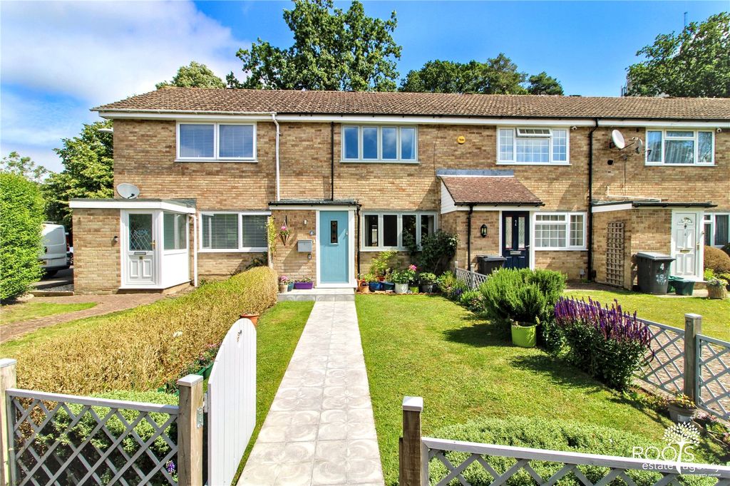 Property photo 1 of 16 Frontage