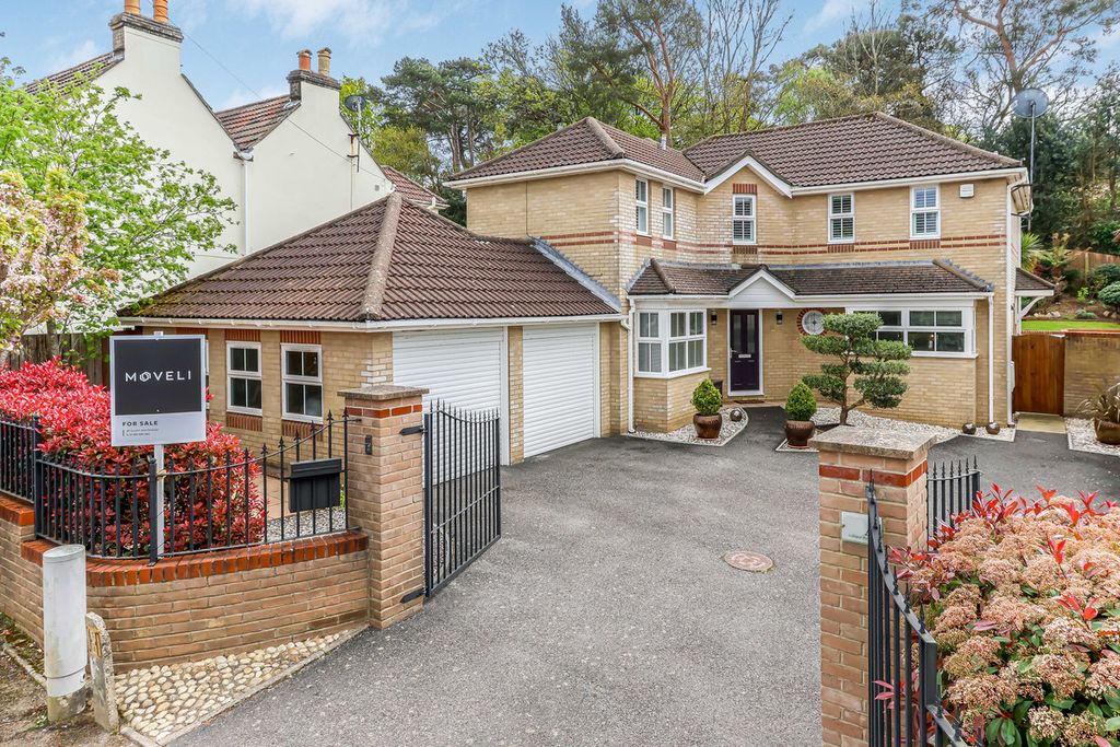 Property photo 1 of 19