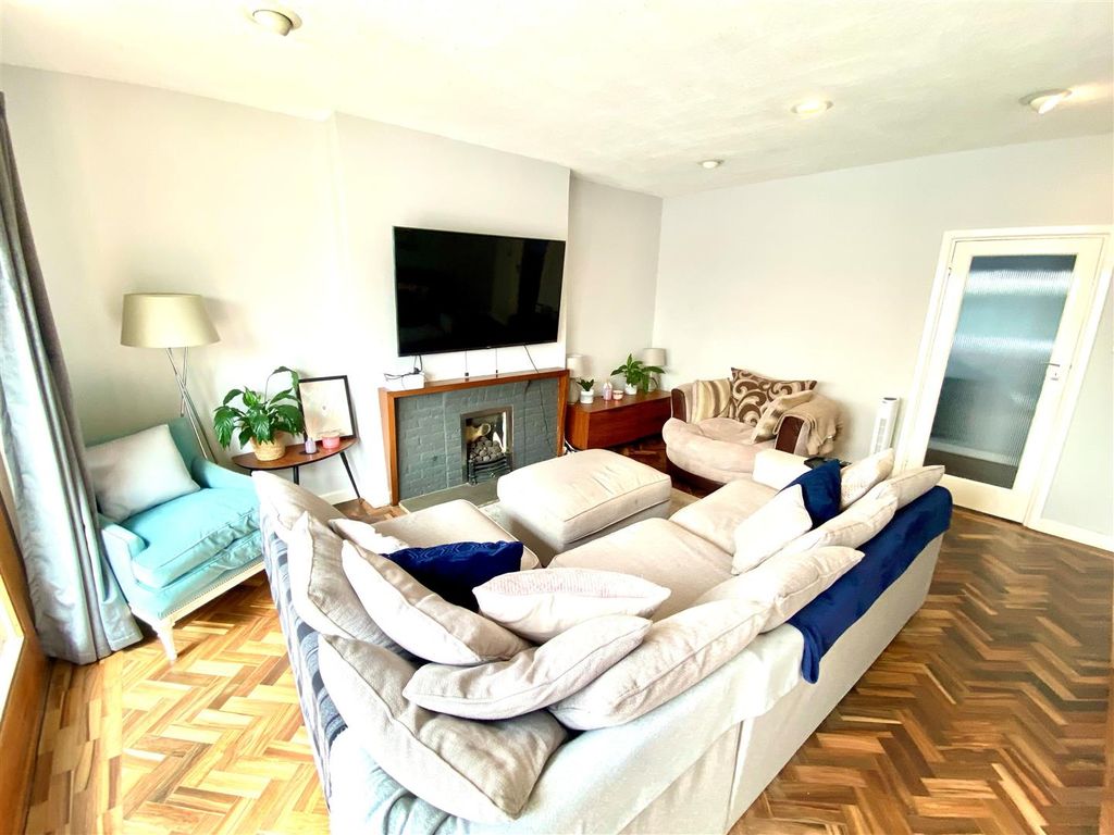 Property photo 3 of 18 L2.3.Jpg