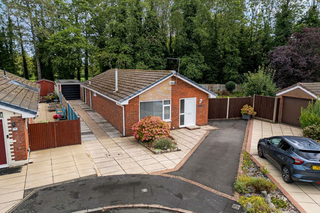 Property photo 1 of 21