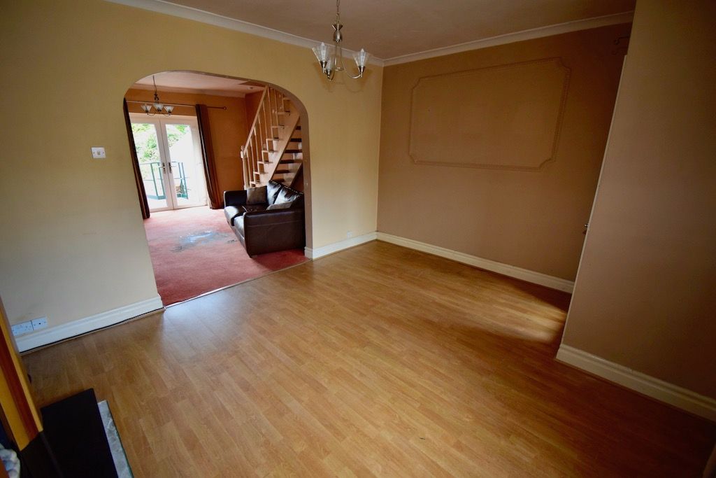 Property photo 2 of 23