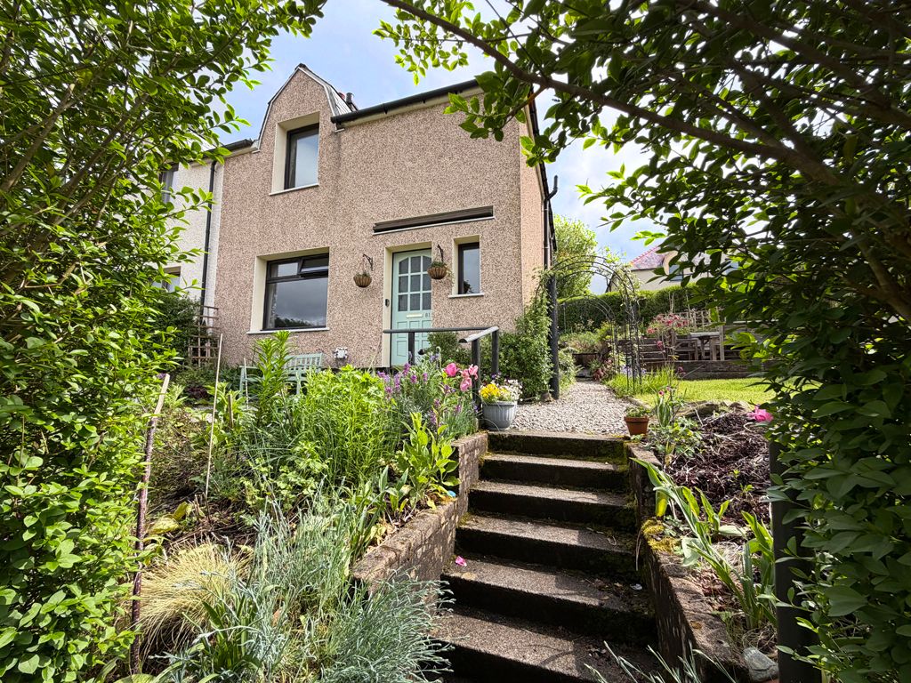 Property photo 2 of 48