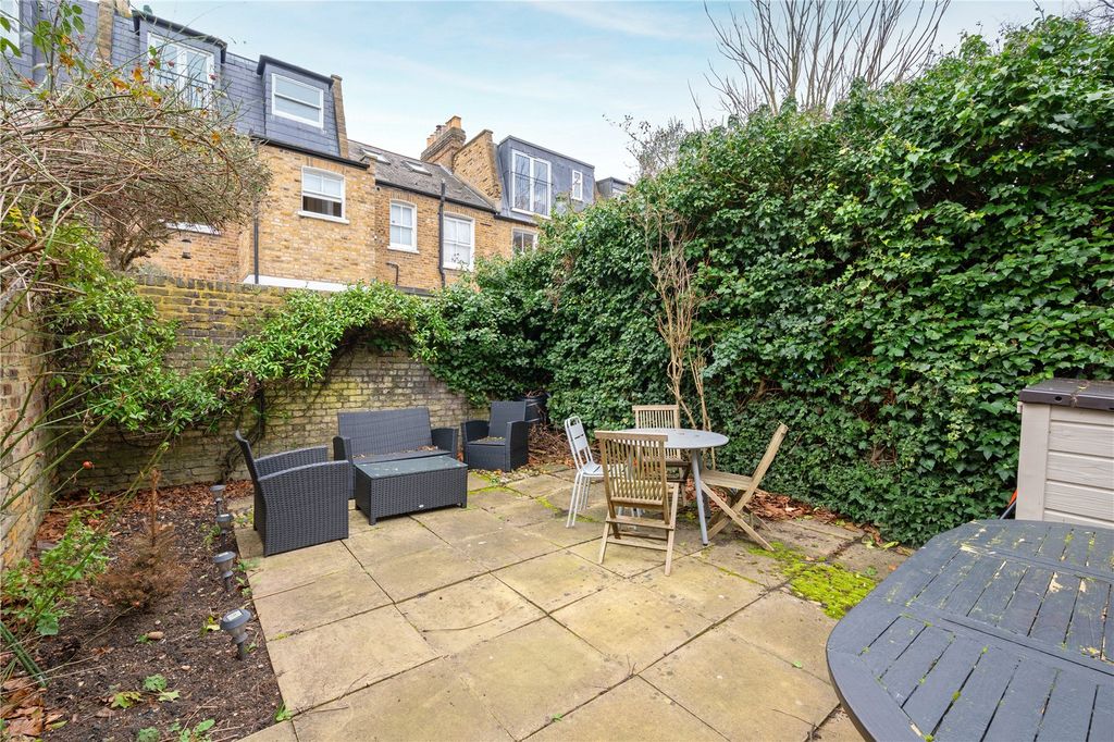 Property photo 3 of 14 Picture No. 17