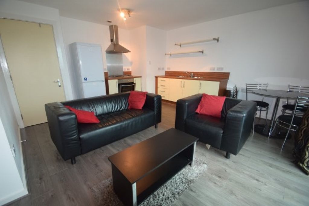Property photo 2 of 10 Lounge