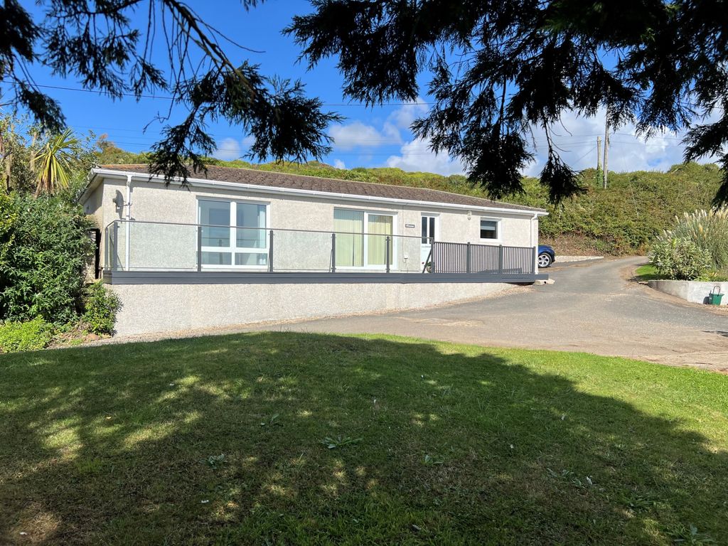 Property photo 1 of 15 3 Bedroom Detached Bungalow For Sale