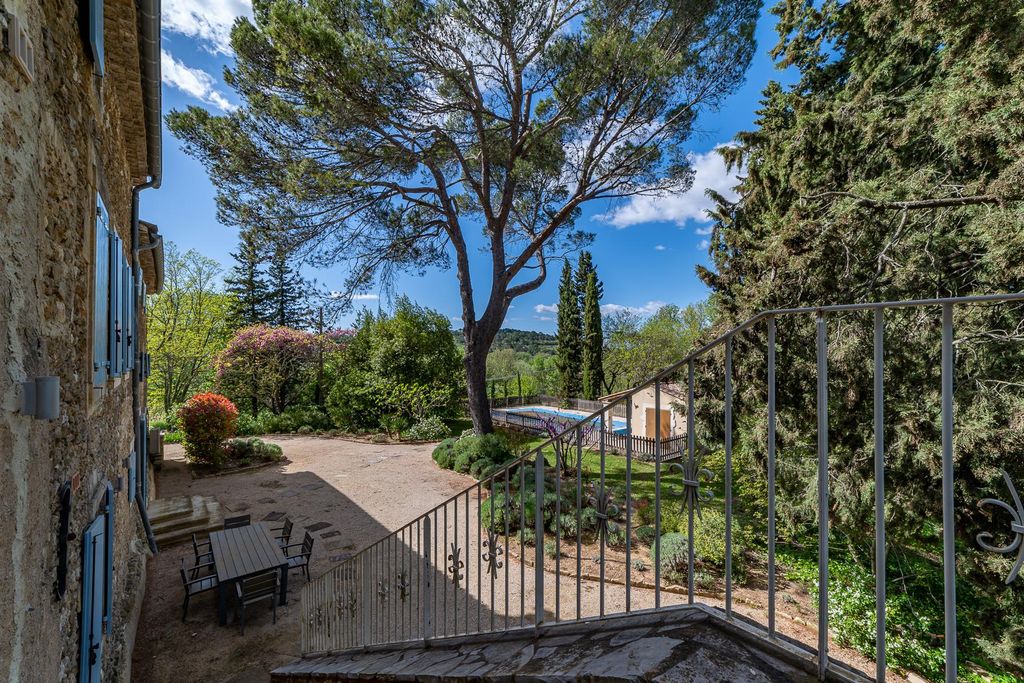 Property photo 1 of 13 Image