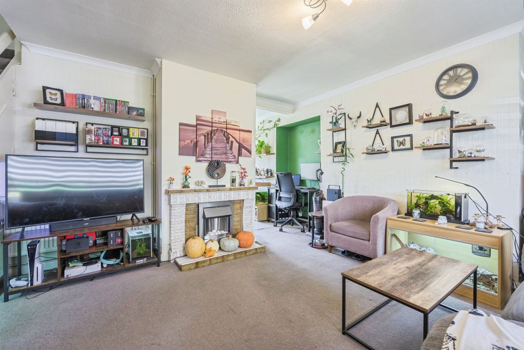 Property photo 2 of 17