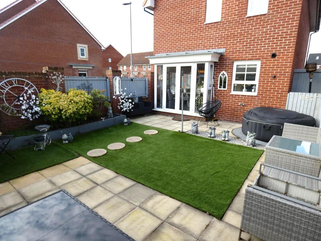 Property photo 1 of 21
