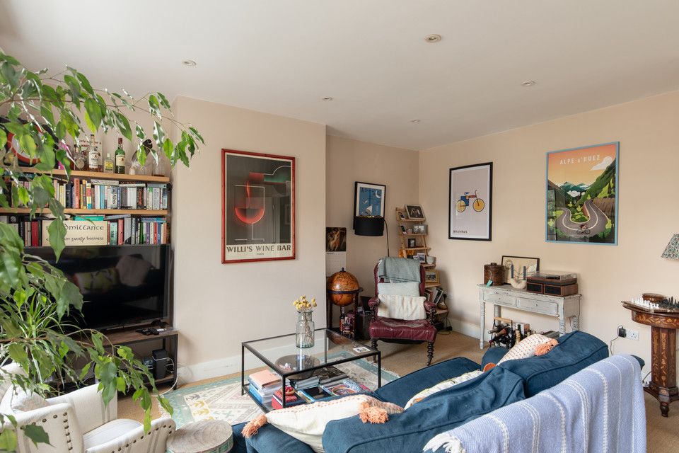 Property photo 3 of 17