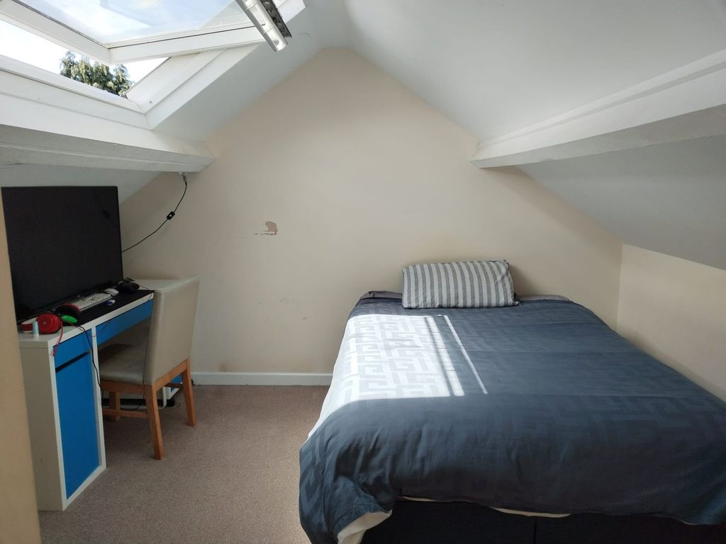 Additional image 32 of 8 bed farm for saleStormy Down, Pyle, Bridgend CF33
