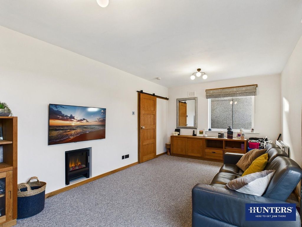 Property photo 3 of 22 Living Room