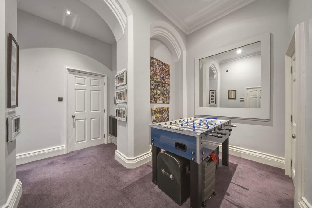 Additional image 9 of 4 bed flat for saleNewcastle Drive, The Park NG7