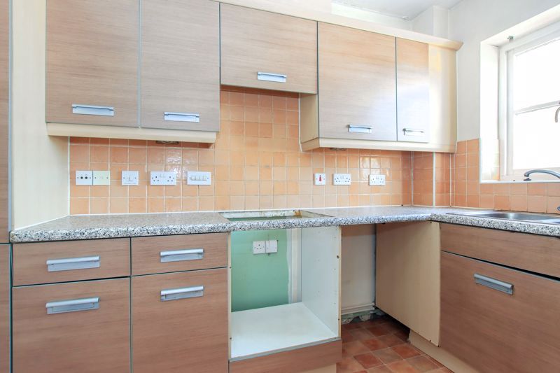 Property photo 3 of 6 Photo 2