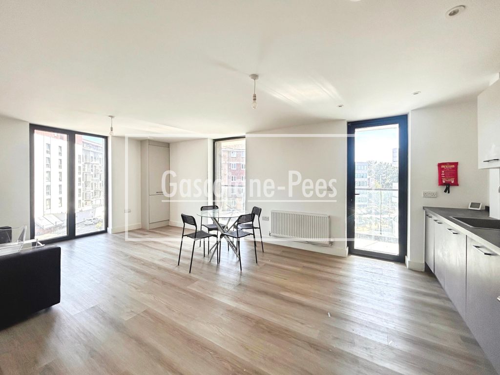 Property photo 1 of 9