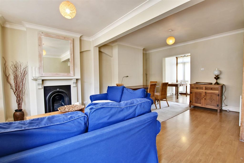 Property photo 2 of 9 2908231