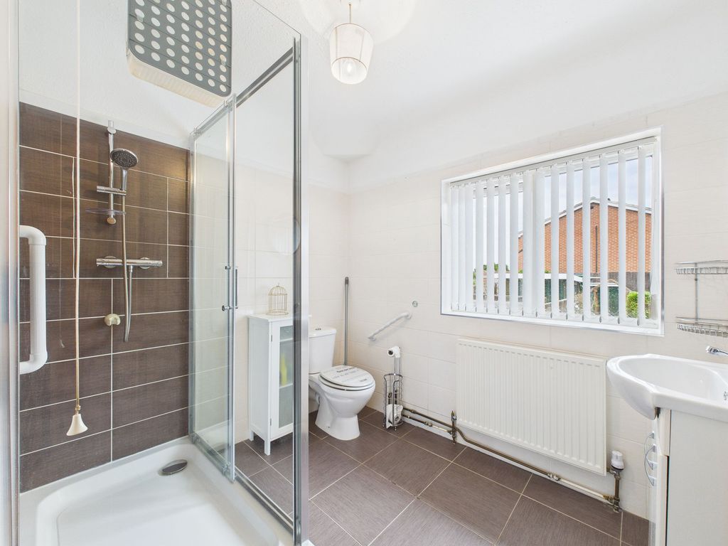 Property photo 3 of 18 Shower Room