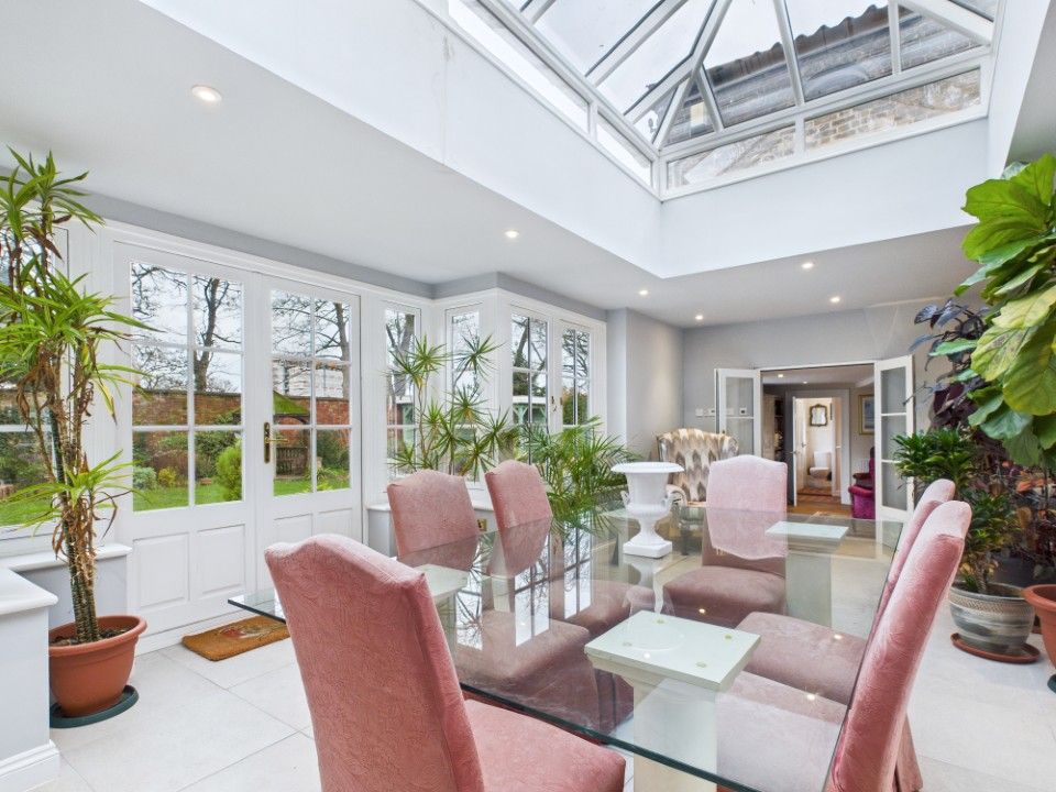 Property photo 2 of 33