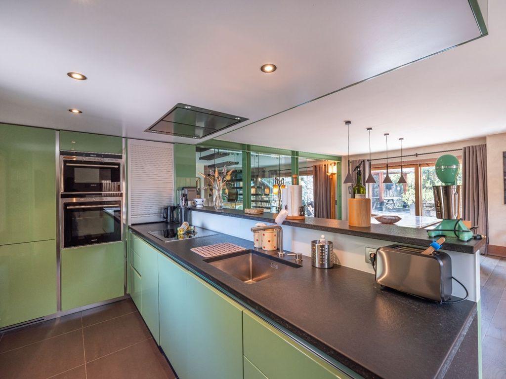 Property photo 3 of 8 Meribel Chalet For S