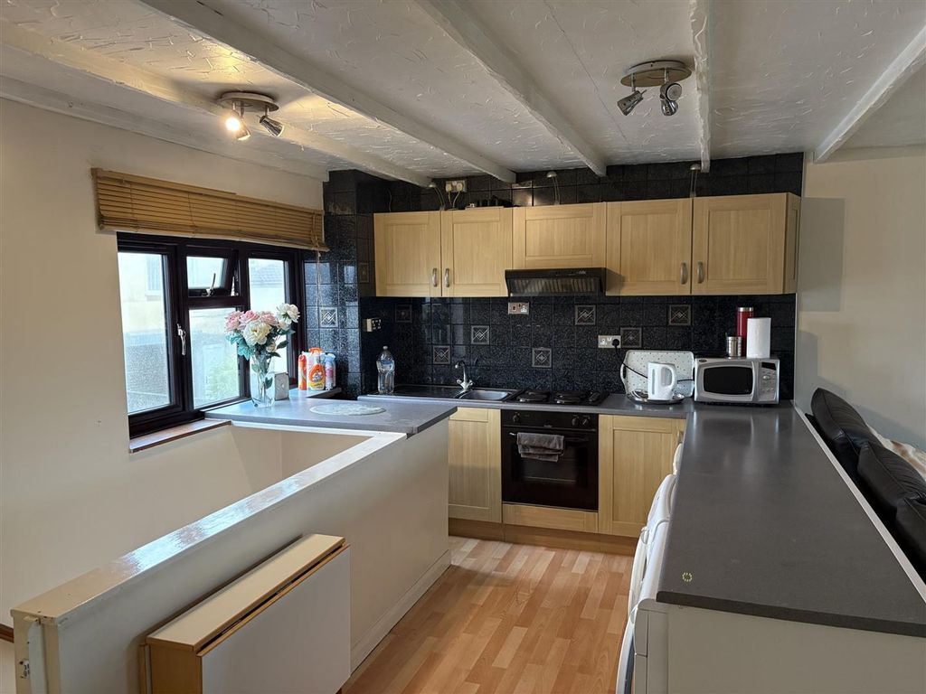 Property photo 3 of 23 Img_0437.Jpg