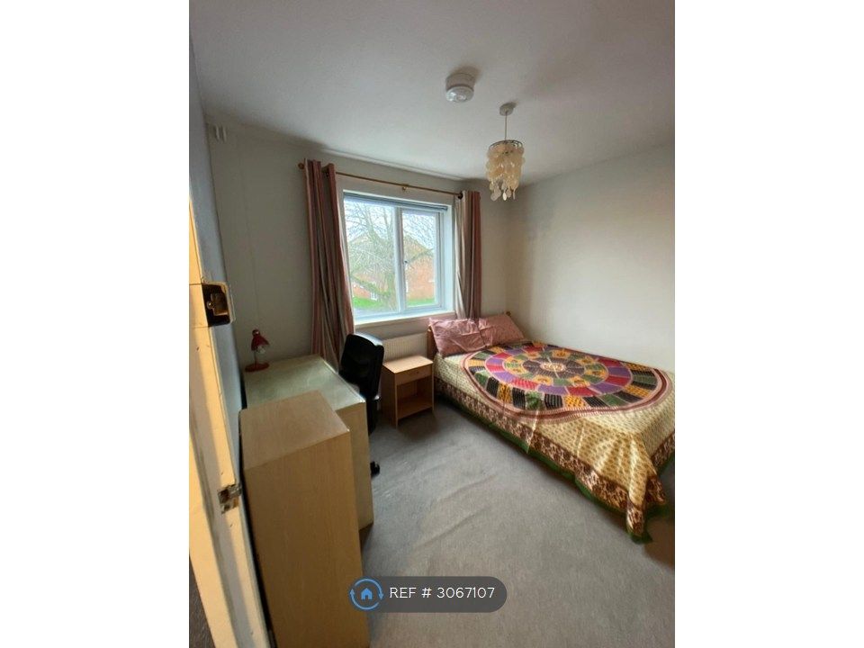 Property photo 3 of 6
