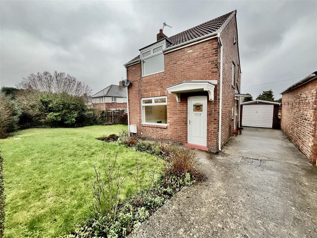 Property photo 1 of 13 External