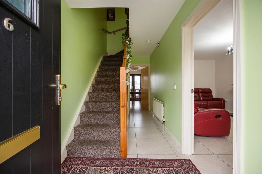 Property photo 2 of 22 6 Drummond Park 13.Jpg