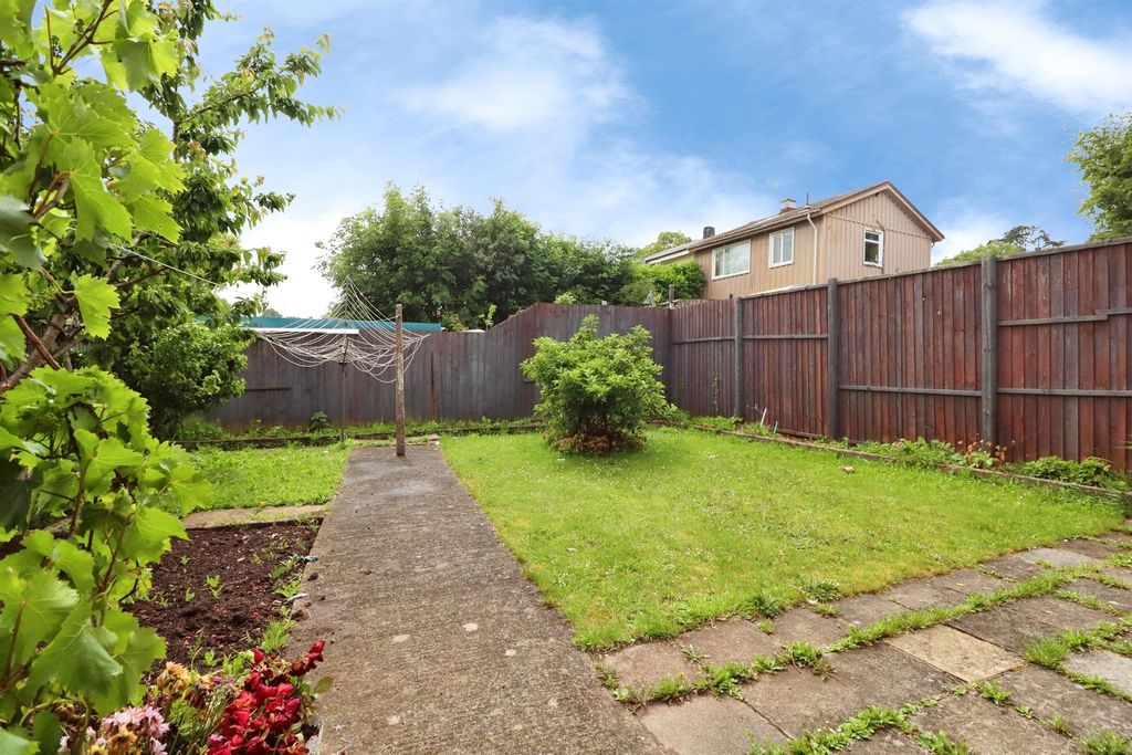 Property photo 2 of 19
