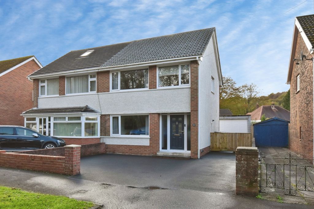 Property photo 1 of 17 Pbox-Img.Jpg