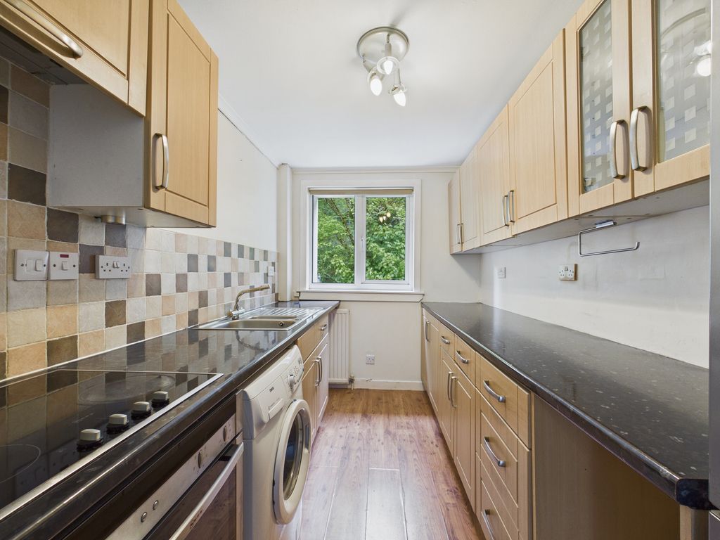 Property photo 3 of 6