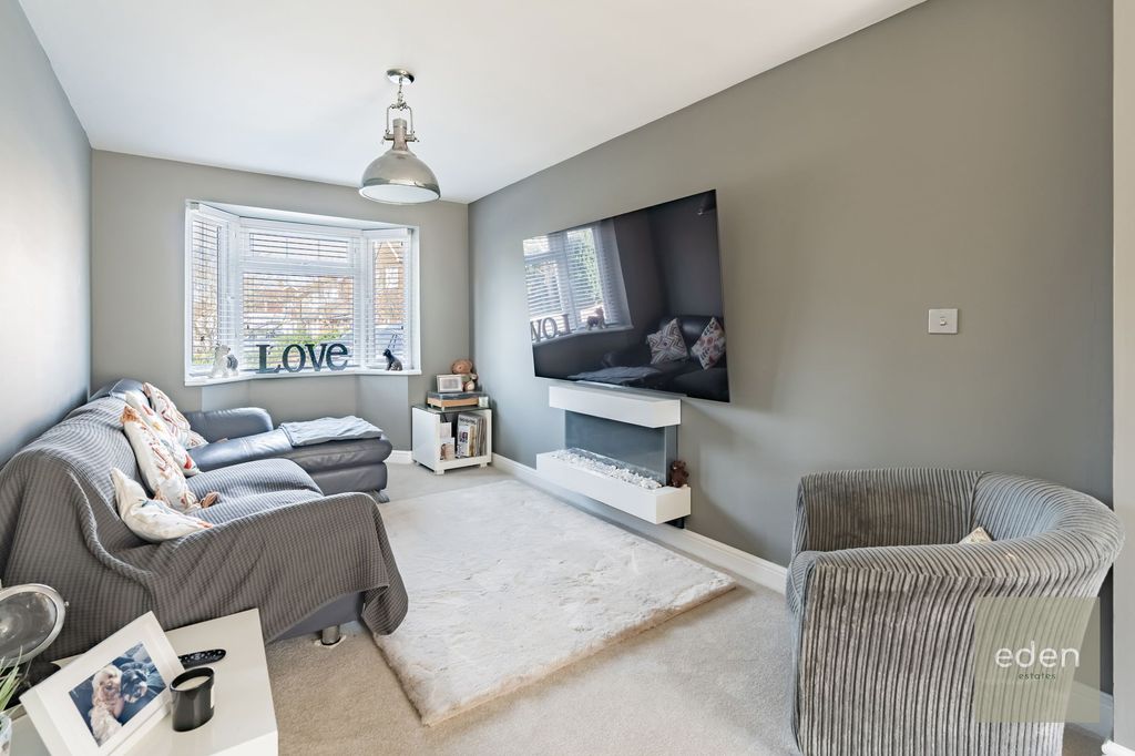 Property photo 3 of 21