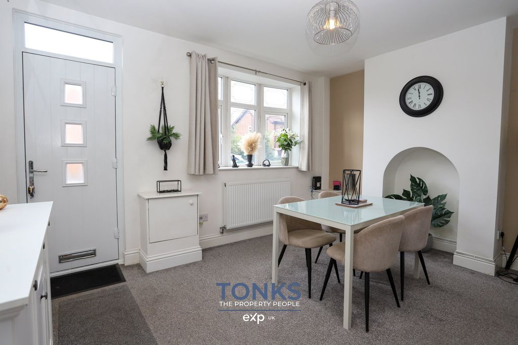 Property photo 3 of 20