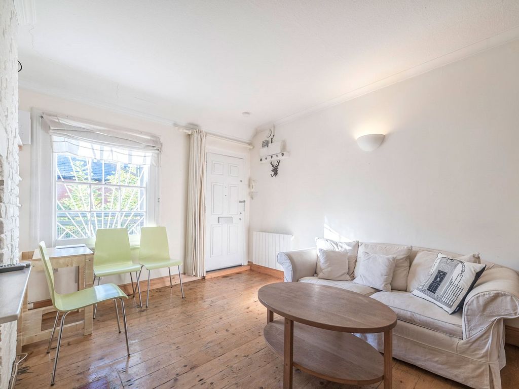 Property photo 2 of 17 Sheridan Buildings