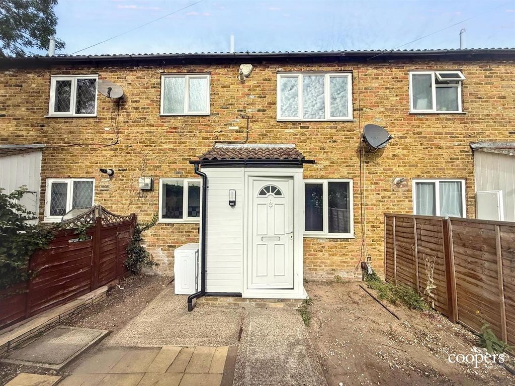 Property photo 1 of 5 External