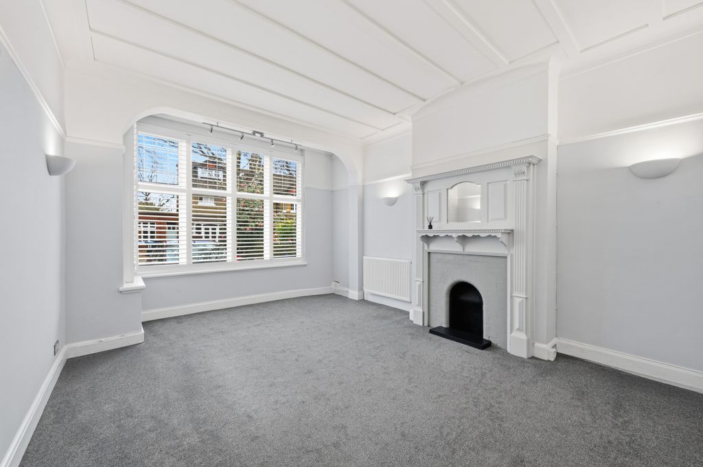 Property photo 3 of 9 Picture No. 13