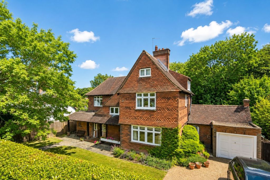 Property photo 1 of 11