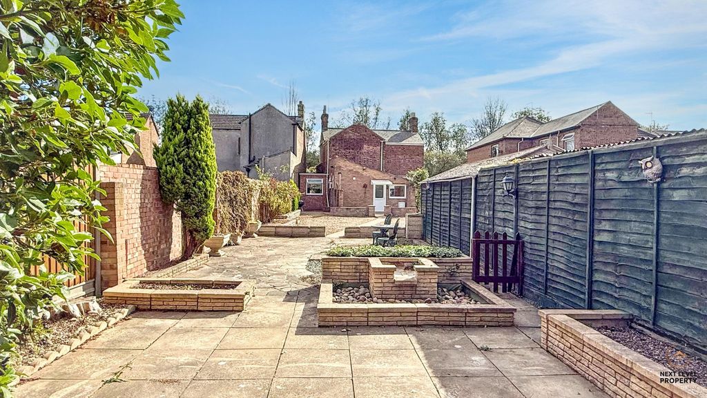 Property photo 3 of 22