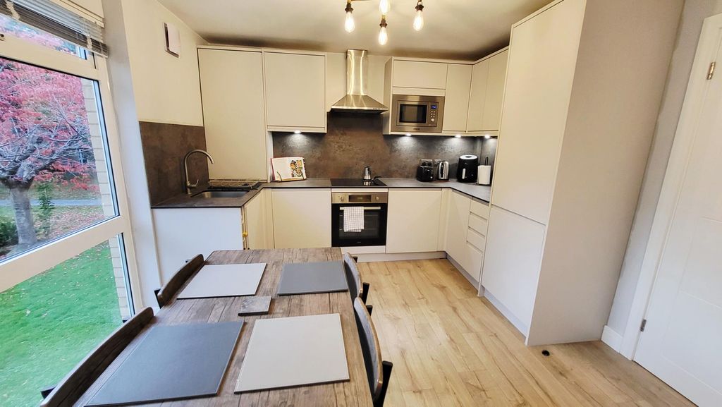 Property photo 3 of 9 Image