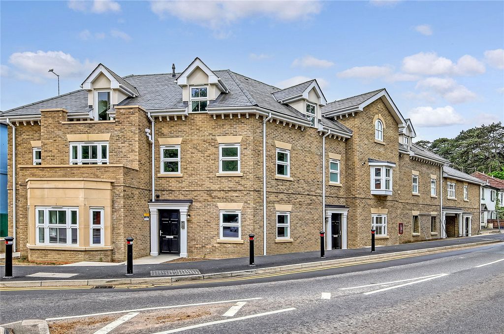 Property photo 1 of 8 Picture No. 20