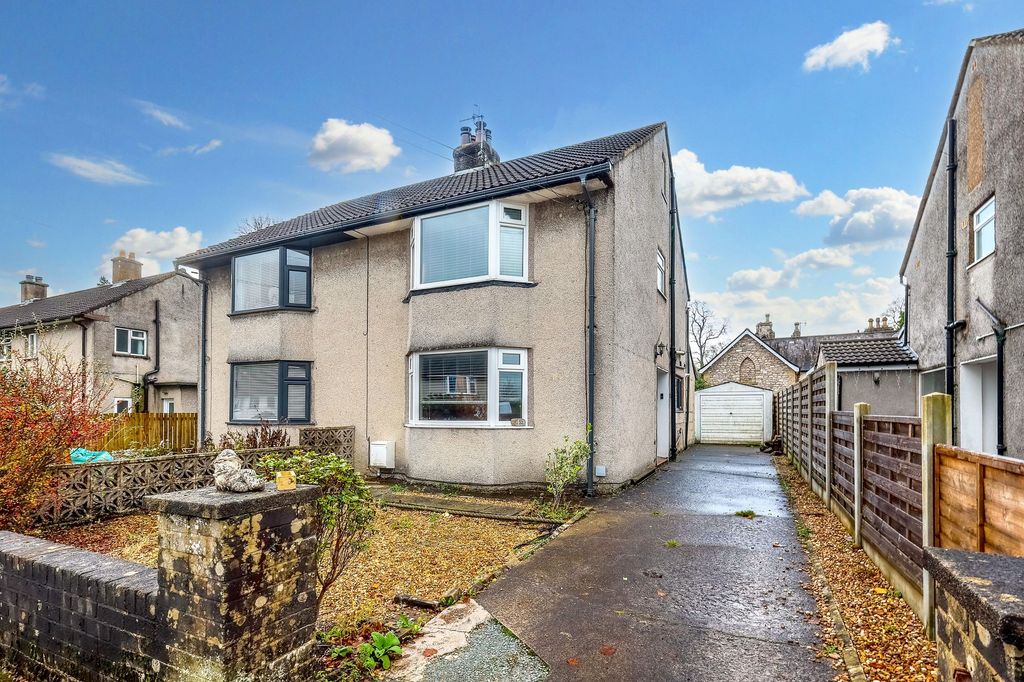 Property photo 1 of 24