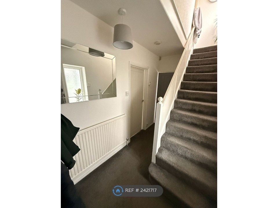 Property photo 3 of 25