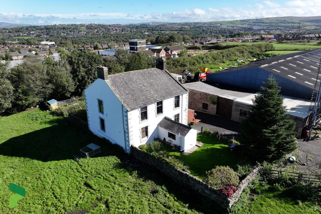 Property photo 1 of 31